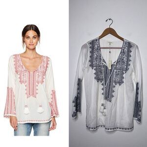 Max Studio White/Blue Embroidered Tunic Size XS